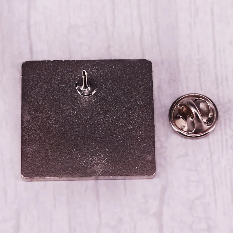 Nana Osaki Enamel Pin Ai Yazaw - đánh giá và giá Nana Anime Merchandise